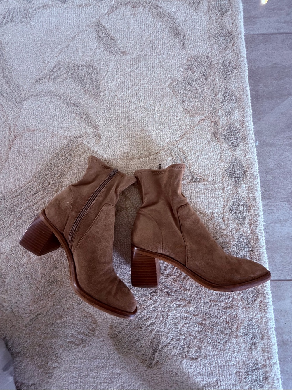 Dolce vita ankle boots size 7.5